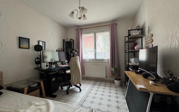 Maison à vendre    5 pièces • 105,64 m2 Chelles