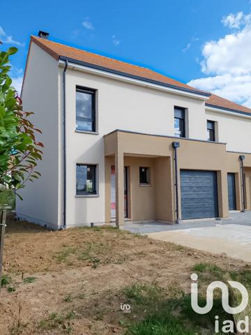 Maison 5 pièces de 95 m² à Orgeval (78630)