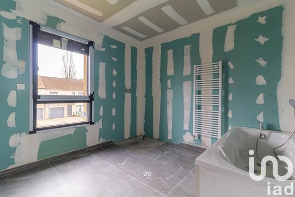 Maison 5 pièces de 95 m² à Orgeval (78630)