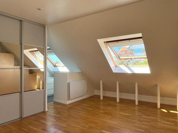 Maison Les Hauts de Bailly  5 chambres 137m²  habitables (110m² Loi Carrez)