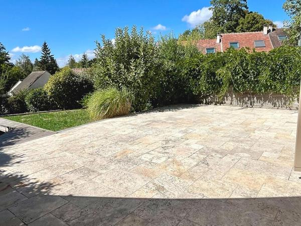 Maison Les Hauts de Bailly  5 chambres 137m²  habitables (110m² Loi Carrez)