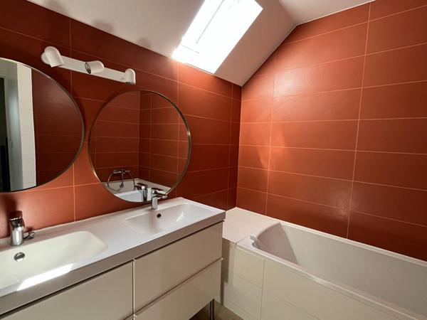 Maison Les Hauts de Bailly  5 chambres 137m²  habitables (110m² Loi Carrez)