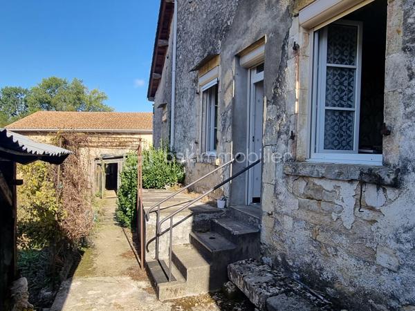 Maison en pierre de 121 m²