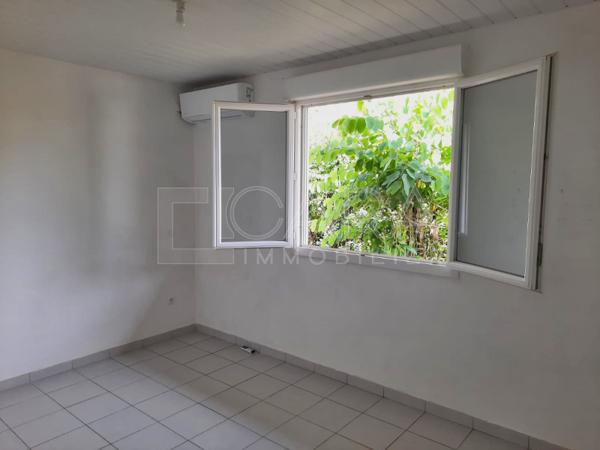 Vente Maison 4 Pièce(s) MACOURIA (97355) 244 000 € calendar