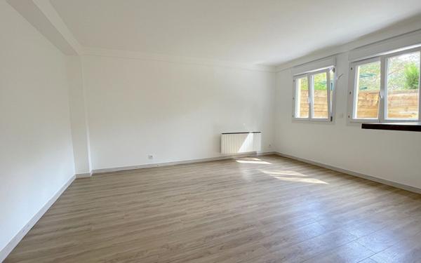 Maison à vendre    2 pièces •  La Ferté-Alais