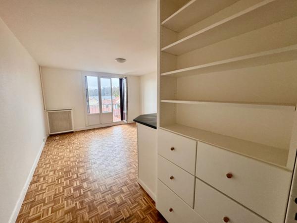 Appartement Fontenay-sous-Bois 1 pièce 28.73 m2