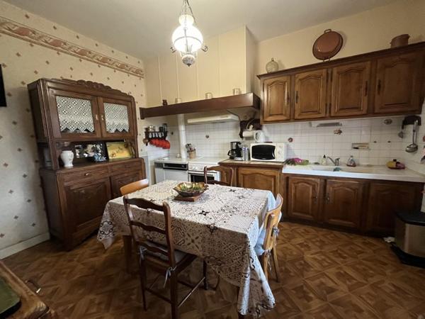 Maison à vendre |  Thiviers |  5 pièces | 100 m²