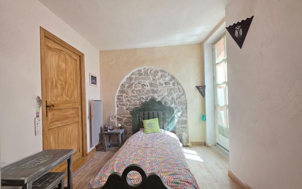 Maison à vendre    4 pièces • 110 m2 Saint-Marcel-lès-Sauzet