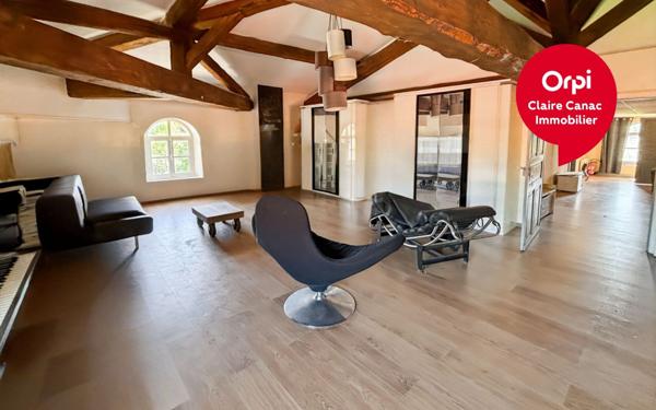 Maison à vendre    11 pièces •  Burlats