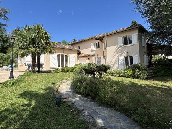 Maison 7 pièce(s) 4 chambre(s) 271 m²