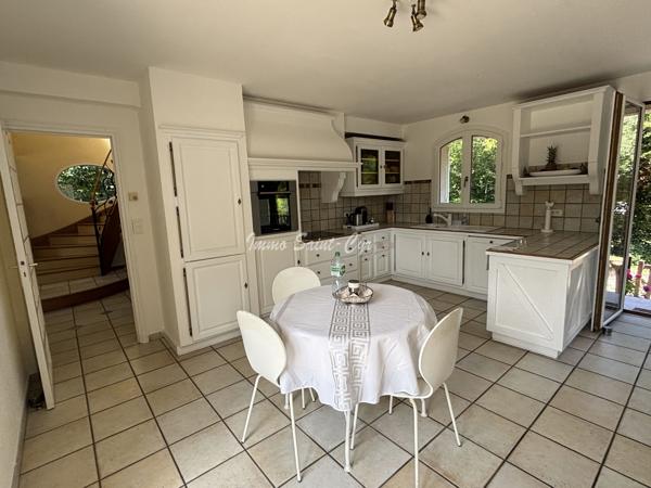 Maison 7 pièce(s) 4 chambre(s) 271 m²