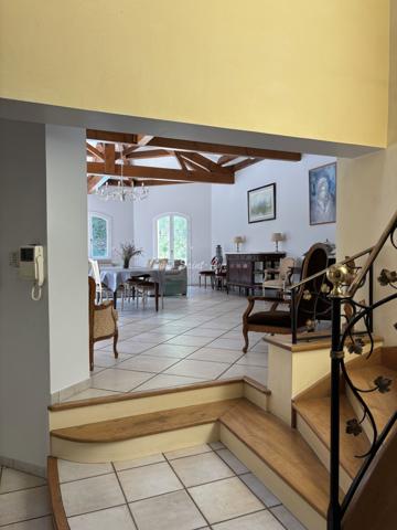 Maison 7 pièce(s) 4 chambre(s) 271 m²