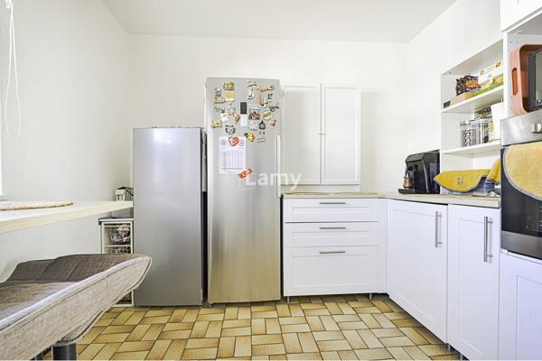 Appartement 4 pièces avec une terrasse et un garage