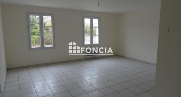 Location Studio 31.09 m² - Bois-de-céné 85710