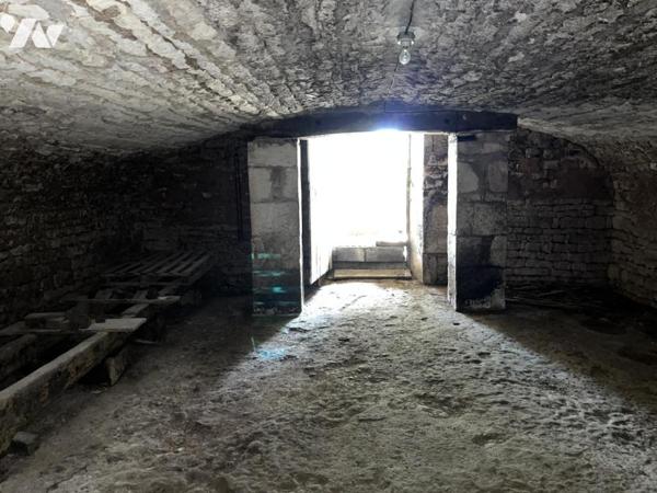 Propriété avec dépendances à Sainte-Hermine