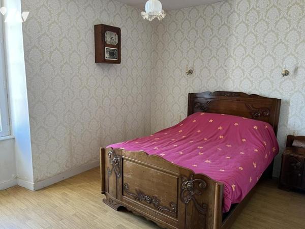 Propriété avec dépendances à Sainte-Hermine