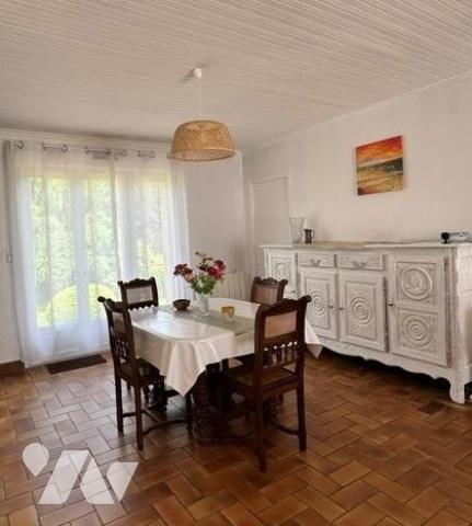 PAVILLON SUR SOUS-SOL 