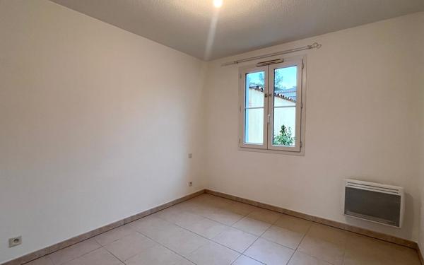 Maison à louer    3 pièces •  Saint-Clément-de-Rivière