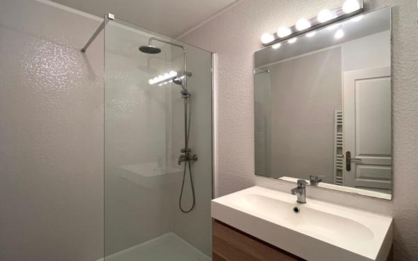 Maison à louer    3 pièces •  Saint-Clément-de-Rivière