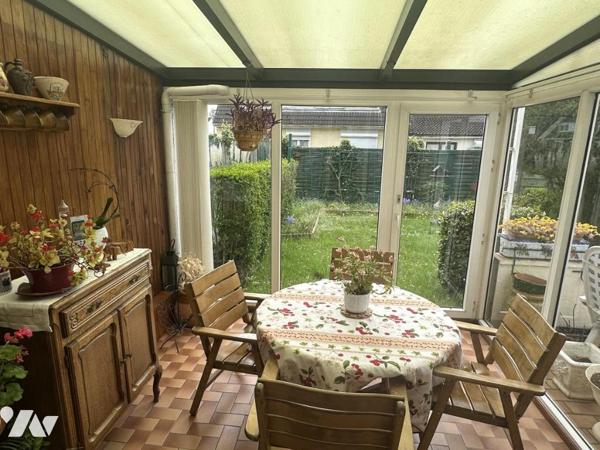 Maison 3 chambres avec jardin, véranda, garage et caves – Avion
