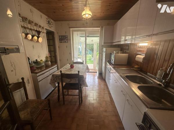 Maison 3 chambres avec jardin, véranda, garage et caves – Avion
