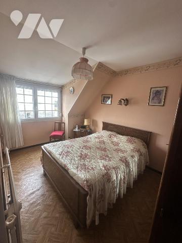 Maison 3 chambres avec jardin, véranda, garage et caves – Avion