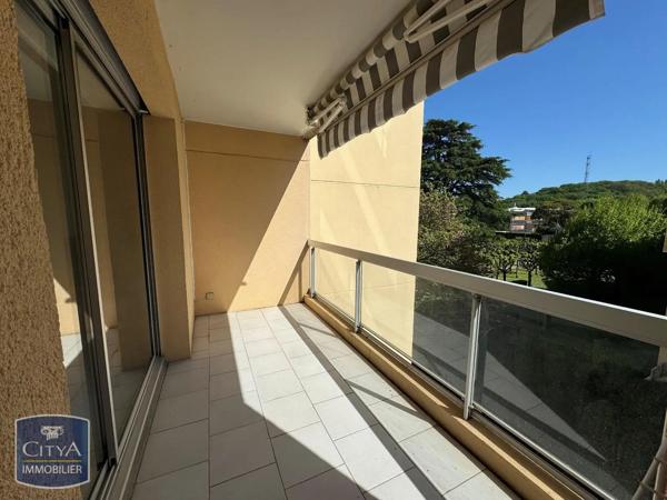 Appartement à louer 2 pièces 46.81m² Périgueux (24000)