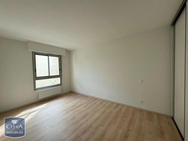 Appartement à louer 2 pièces 46.81m² Périgueux (24000)