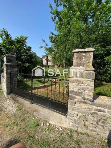 Maison de 225 m² habitables à 3 km de VILLENEUVE d'AVEYRON