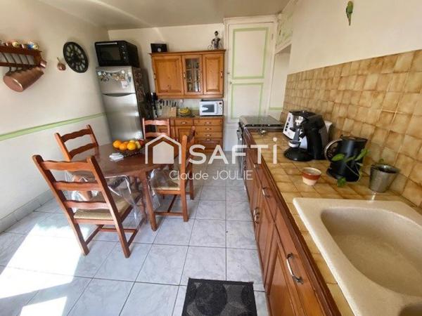 Maison de 225 m² habitables à 3 km de VILLENEUVE d'AVEYRON