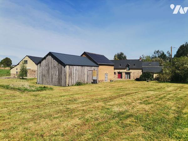 EXCLUSIVITE - IFFENDIC longère de 230 m² avec gîte, hangar et grange