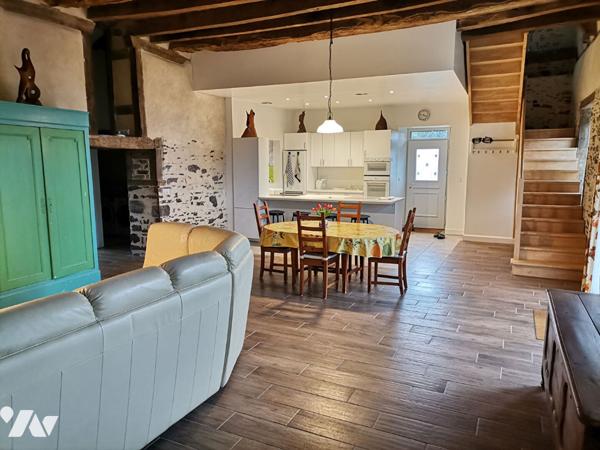 EXCLUSIVITE - IFFENDIC longère de 230 m² avec gîte, hangar et grange