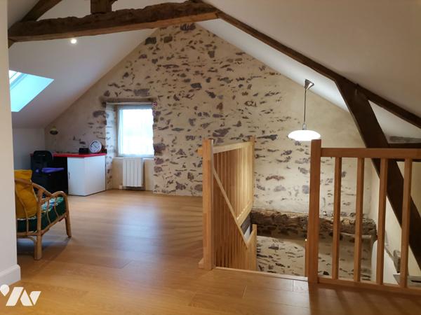 EXCLUSIVITE - IFFENDIC longère de 230 m² avec gîte, hangar et grange