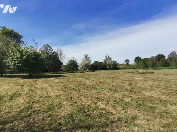 EXCLUSIVITE - IFFENDIC longère de 230 m² avec gîte, hangar et grange