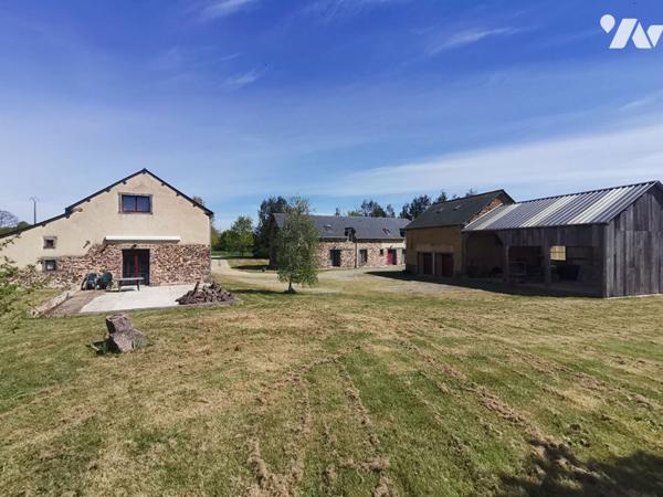 EXCLUSIVITE - IFFENDIC longère de 230 m² avec gîte, hangar et grange