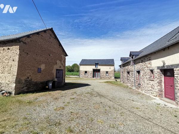 EXCLUSIVITE - IFFENDIC longère de 230 m² avec gîte, hangar et grange