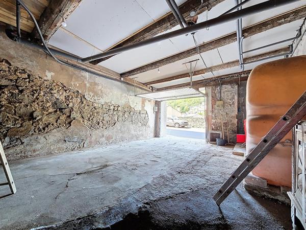 Appartement T3/4 avec garage et cour – Vue dégagée sur les hauteurs de Graissessac