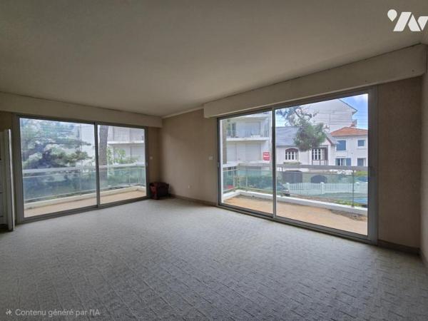 LA BAULE, appartement situé au 1er étage avec ascenseur 