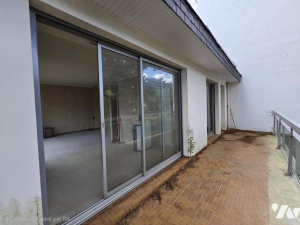 LA BAULE, appartement situé au 1er étage avec ascenseur 