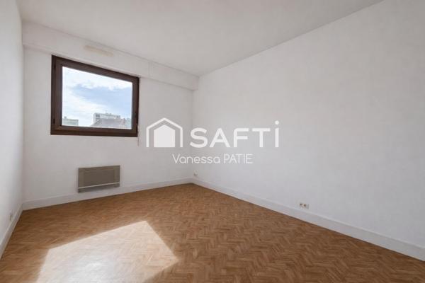 Dernier étage: appartement lumineux avec balcon orienté sud