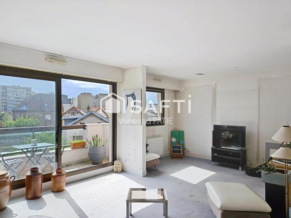 Dernier étage: appartement lumineux avec balcon orienté sud