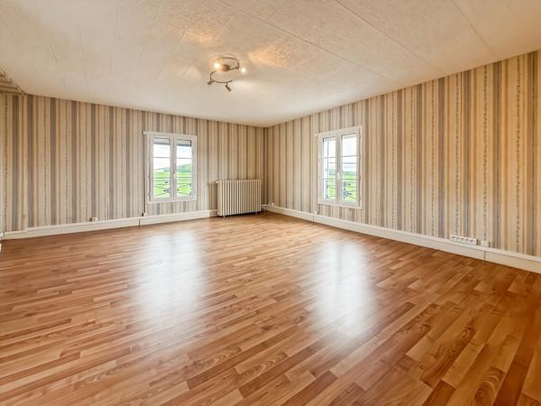 Dept de la Vienne (86) Maison de caractère à vendre 6 pièces CHATELLERAULT (86)