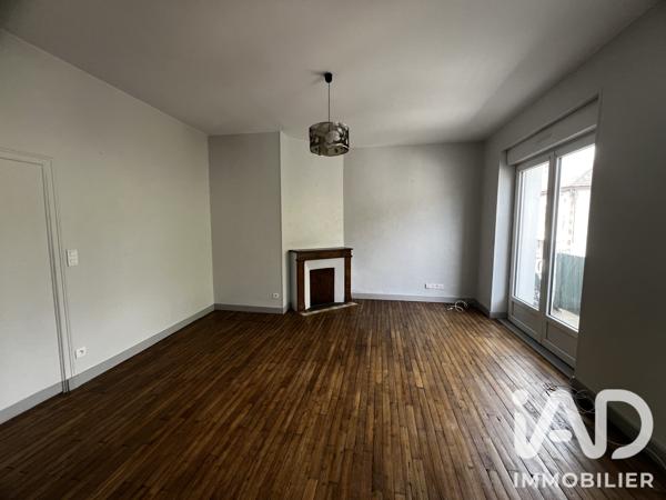 Immeuble à vendre 79 m² Piégut-Pluviers