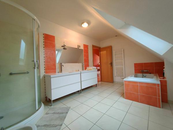 Maison à vendre    6 pièces •  Pabu