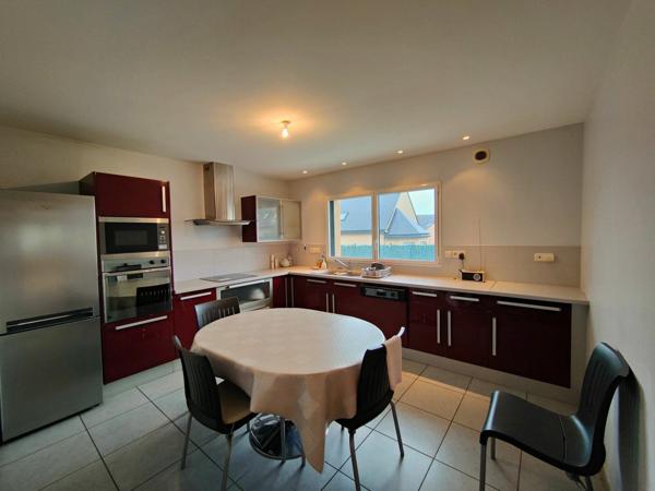 Maison à vendre    6 pièces •  Pabu