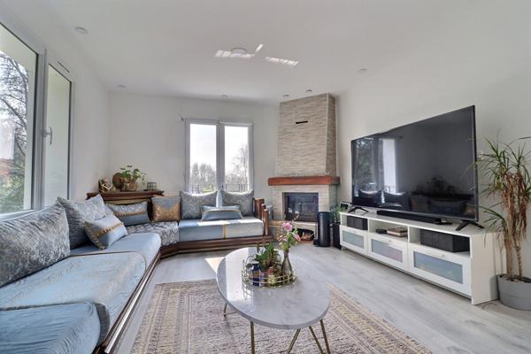 Maison Montigny Les Cormeilles 7 pièce(s) 130 m2+ garage