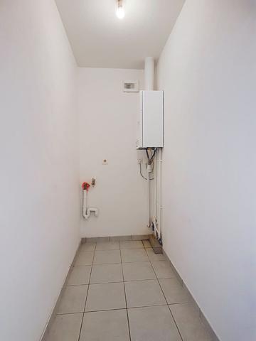 LESCAR Appartement T2  de 45.82 m² avec grande terrasse et parking privatif dans une résidence sécurisée de 2011