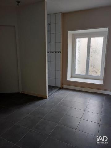 Location local d’activité 66 m² Loudun