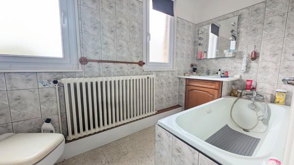 Maison à LESQUIN, 59810 - 6 pièces 127m²