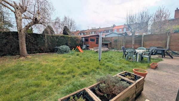 Maison à LESQUIN, 59810 - 6 pièces 127m²